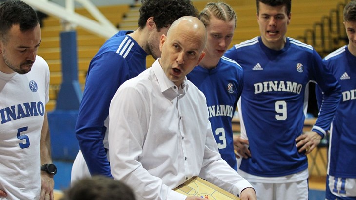 Dinamo traži novog trenera, Vladimir Anzulović napustio klupu