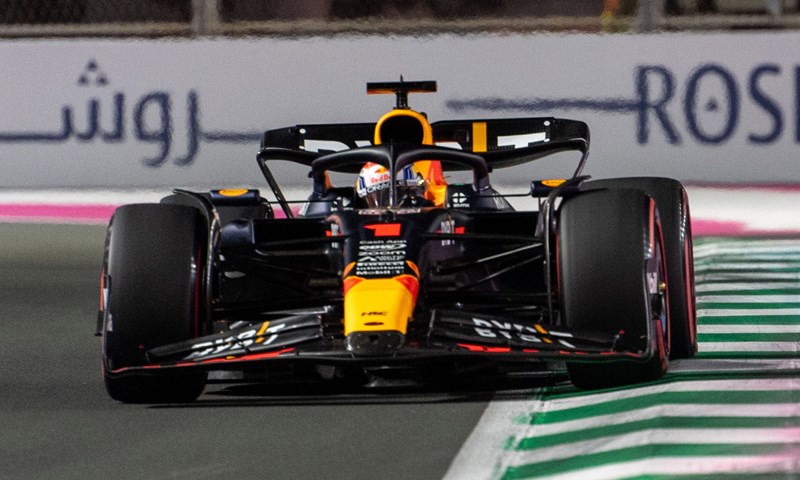 Verstappen najbrži u kišnim kvalifikacijama, ima priliku dostići Sennu
