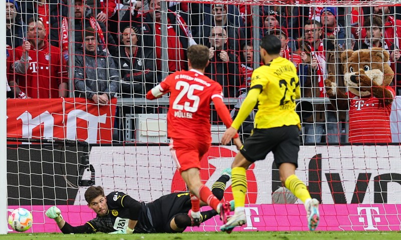 Pozajmice, bankroti, titule, oteti asovi, 'iznimka' Jürgen Klopp, dva nogometna svijeta: to je njemački Der Klassiker