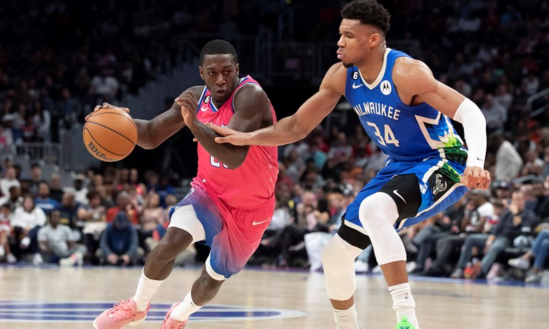 Bucksi osigurali jedinicu i bez Antetokounmpa, Irving i Dončić još na životu