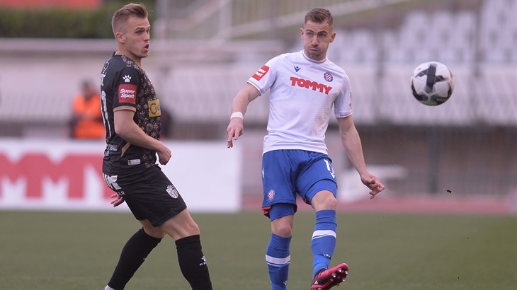 Hajduk u dramatičnoj utakmici s dva isključenja i četiri pogotka do boda s Istrom 1961