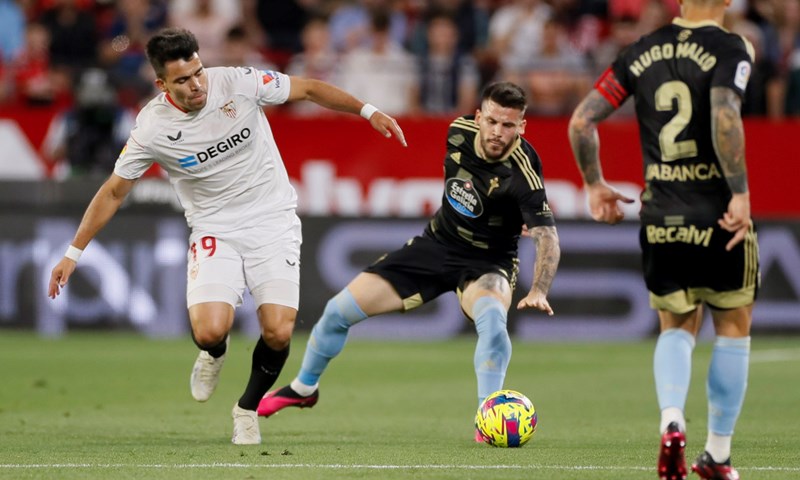 Sevilla s desetoricom zabila dva pa primila dva pogotka
