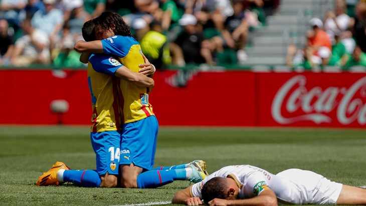 Barcelona svladala Atletico Madrid, Grbić nije igrao, ali je zaradio žuti karton