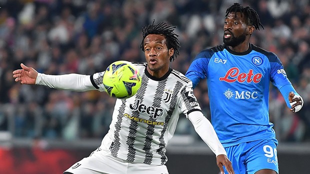 Triler u Torinu: Juventusu poništen gol, Napoli zabio za pobjedu u sudačkoj nadoknadi
