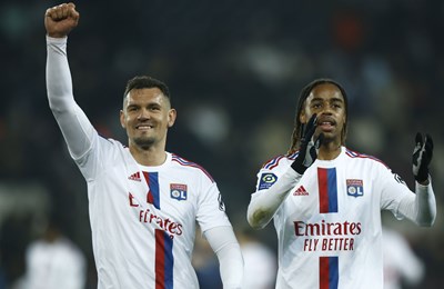 Lyon u rekordnom transferu doveo konkurenciju Lovrenu i Ćaleti-Caru