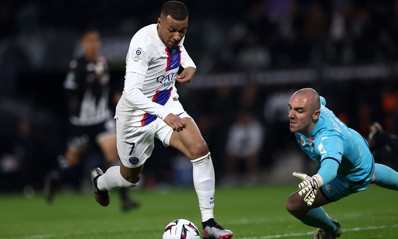 PSG razbio Ajaccio i došao na korak do titule