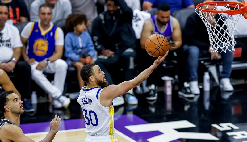 NBA: Curry ostao bez koša iz igre, Nuggetsi pali sa zvukom sirene, a Bullsi u gostima srušili prvake