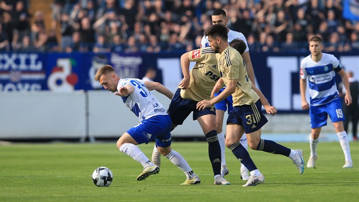 Uspavanka u Gradskom vrtu, Osijek i Dinamo bez pogodaka