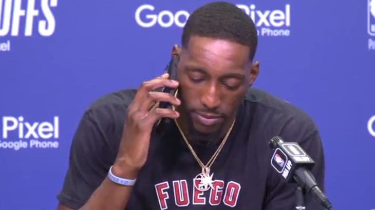 FANATIK: Kada mama zove, ništa više nije bitno