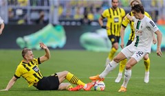 Borussia Dortmund utrpala četiri gola u prvom poluvremenu, nastavlja se borba s Bayernom