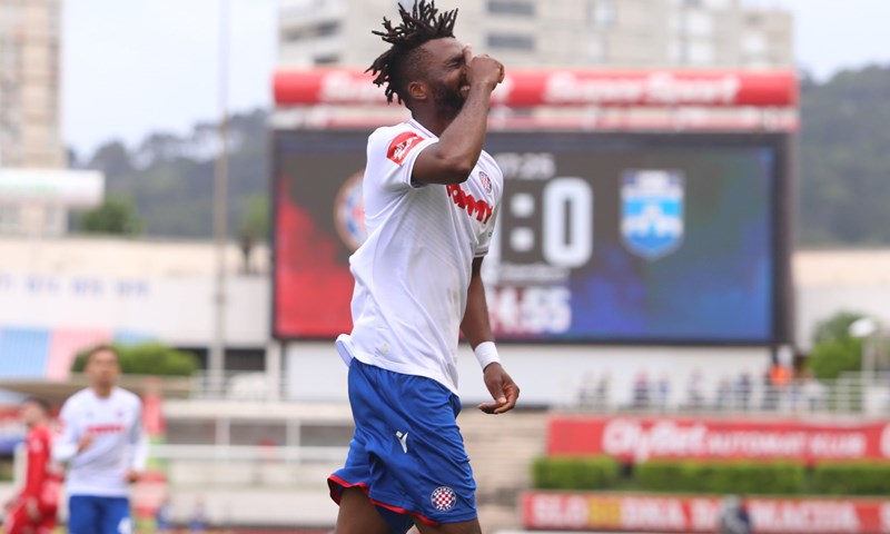 Awaziem blizu potpisa za novi klub, vraća se u Ligue 1