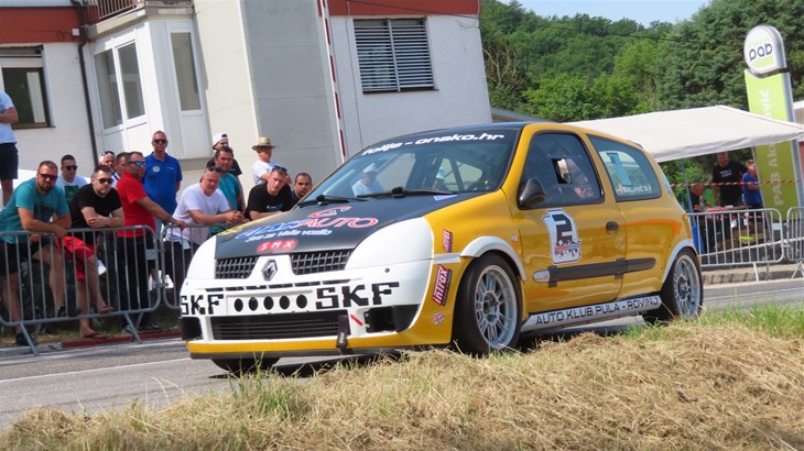 U Buzetu otvorenje nove sezone, formula driver u punom sjaju