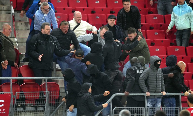 AZ Alkmaar zabranio dolazak na stadion huliganima koji su napali West Hamove članove obitelji