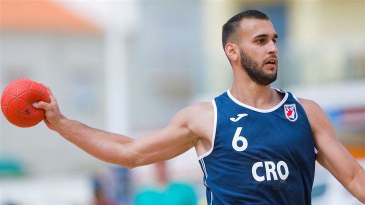 Hrvatski rukometaši i rukometašice na pijesku u četvrtfinalu Europskog prvenstva