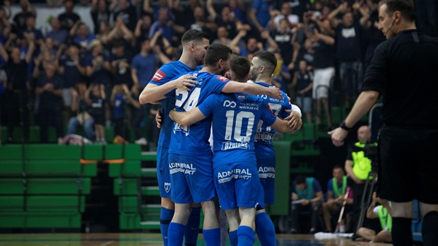 Hat-trick Kristiana Čekola, Futsal Dinamo u krcatom Draženovom domu razbio Olmissum