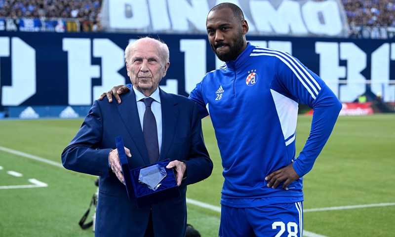 Još jedan povratak u Dinamo, ponovno potpisao Theophile-Catherine