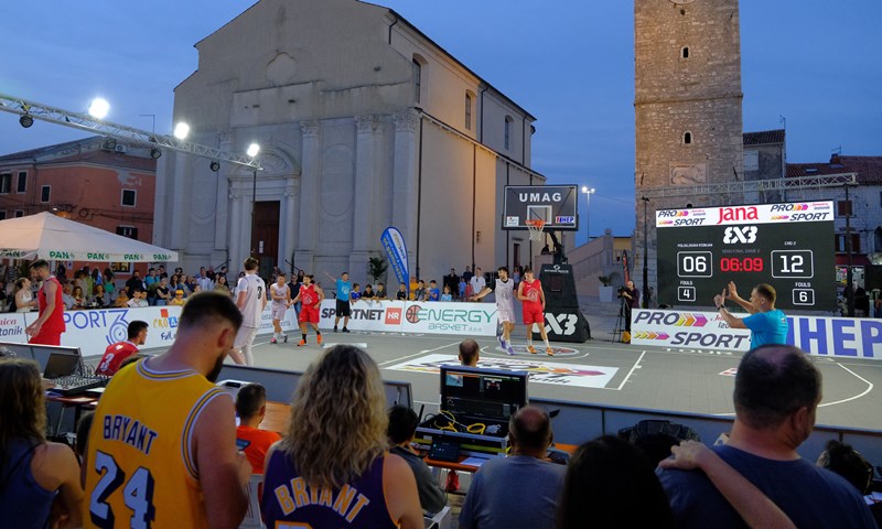 Najbolji hrvatski 3×3 igrači borili se u finalu turnira u Umagu, nagrade dijelio Zlatko Mateša