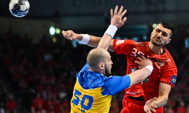 Porto izdržao i slavio u neizvjesnom dvoboju, branitelj naslova uvjerljivo poražen od Veszprema