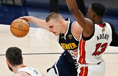 Jokić predvodio Denver u novoj pobjedi, Houston nakon više od pet godina slavio u Torontu