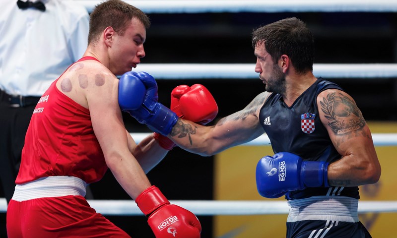 Marko Čalić podijeljenom odlukom sudaca izgubio u četvrtfinalu od neugodnog Irca