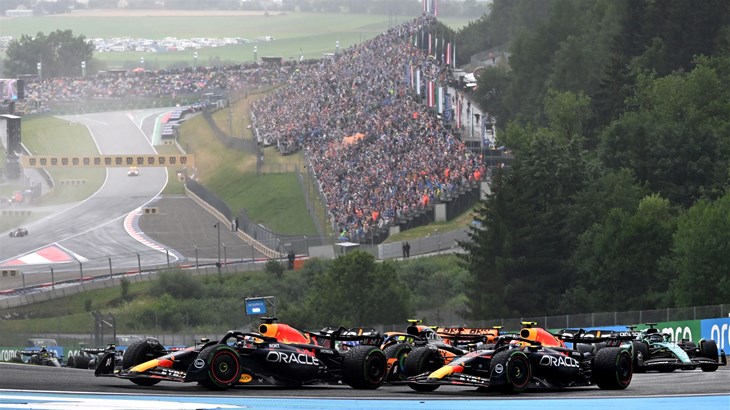 Verstappen od početka do kraja vodio i slavio u sprint utrci na VN Austrije