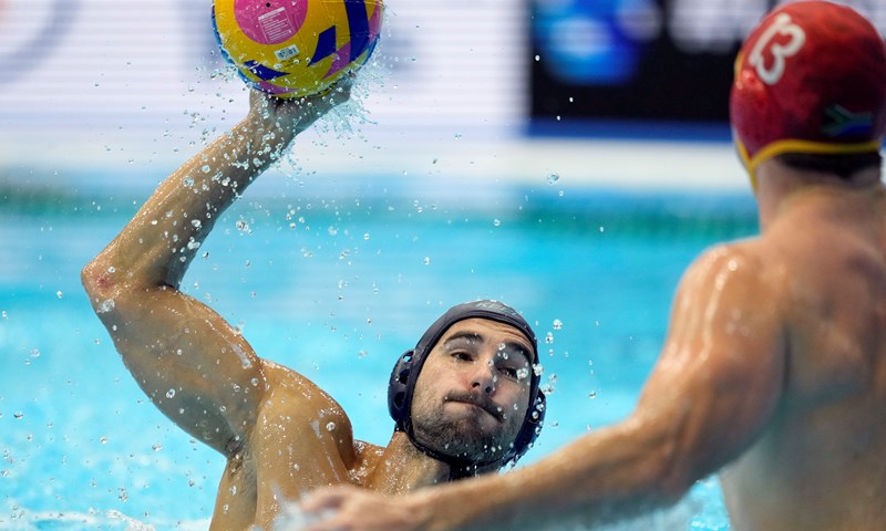 Mandić spasio Srbiju debakla na startu turnira, Španjolska uvjerljiva protiv Australaca