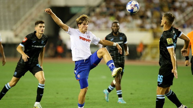 Hajduk zasluženo slavio u Jadranskom derbiju, Rijeka dobro krenula pa nestala