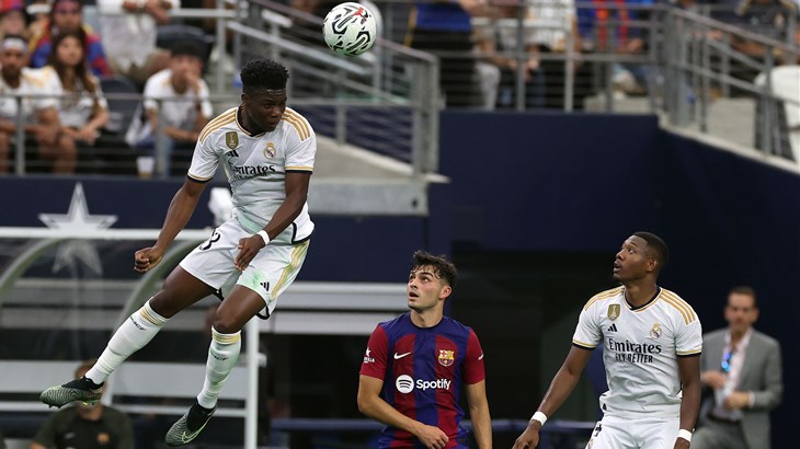 Top pet utakmica vikenda: 'Vintage' derbi u Njemačkoj, sudar prvaka na 'Maradoni' i jedan jedini - El Clasico