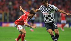 VIDEO: Benfica porazom krenula u obranu naslova, Musa isključen nakon ružnog starta