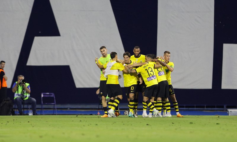 AEK slavio u burnom derbiju kod Panathinaikosa i nanio mu prvi poraz