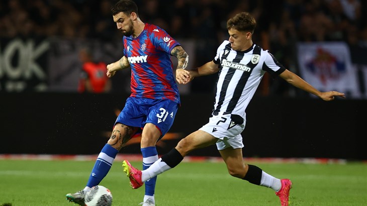 Skupe greške koštale Hajduk, PAOK ide dalje