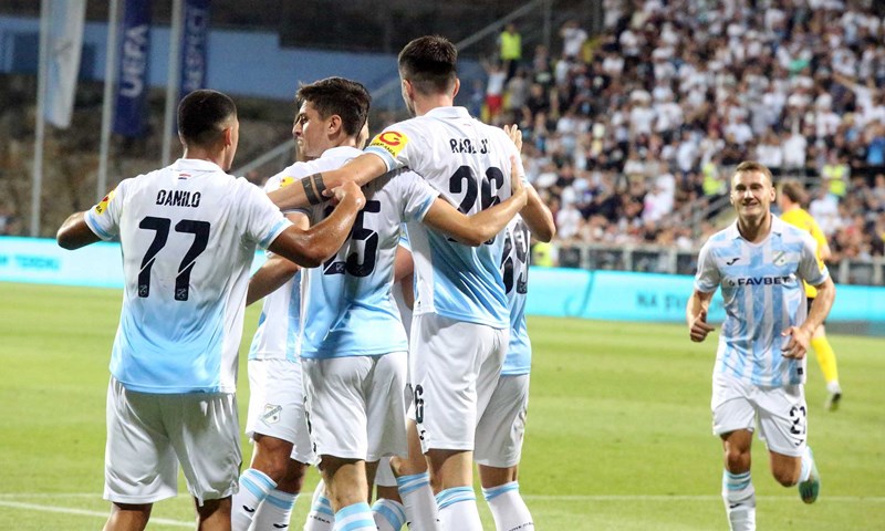 SAŽETAK: Rijeka nije imala problema s društvom s Farskih Otoka
