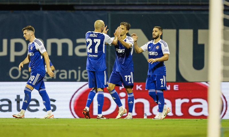 Feyenoord potvrdio Ivanušeca, ugovor potpisan do ljeta 2028. godine
