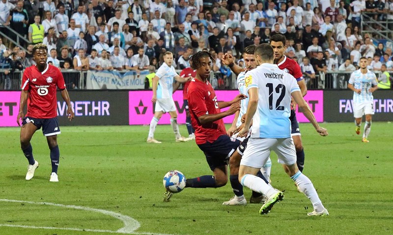 SAŽETAK: Rijeka u fantastičnoj atmosferi pokazala da može i s puno jačima