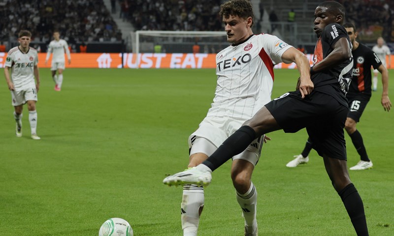 Smolčić odigrao cijeli susret u pobjedi Eintrachta, PAOK se mučio u Helsinkiju