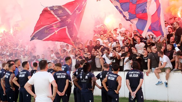 Hajdukovci dobili snažnu podršku uoči derbija, tisuće navijača stiglo na zadnji trening