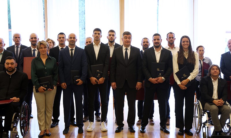 Milanović odlikovao olimpijce i paraolimpijce: 'Čestitam na upornosti, trudu, hrabrosti i ambiciji'