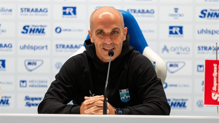 Smoje debitira na klupi: 'Mislim da su igrači svjesni ozbiljnosti situacije, bit će igračkih promjena'