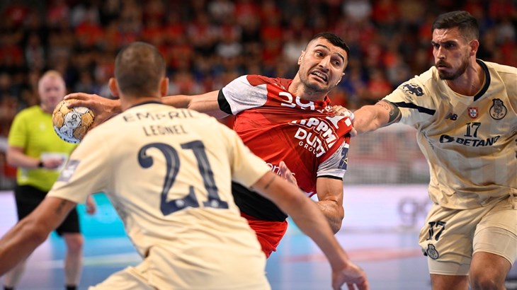 Veszprem napunio mrežu Porta, Karačić dobar u porazu Kielcea u Kielu