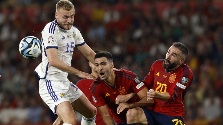 Norvežani pobjedom na Cipru ostali na životu, prvi poraz Škota