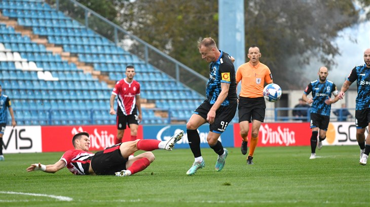 [VIDEO] Čavlina nastavio sjajno kolo za vratare, krasno skinuo pokušaj Drožđeka