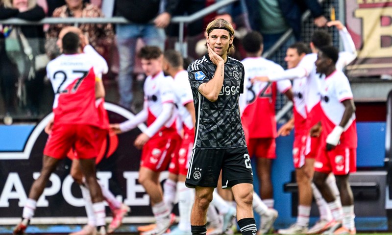 Borna Sosa dva puta asistirao, Ajax izgubio u golijadi