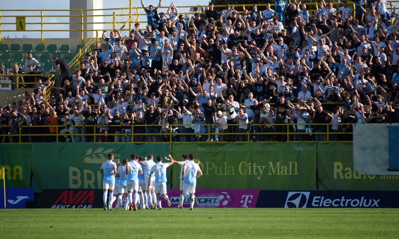 [VIDEO] Niko Janković udarcem izvana doveo Rijeku u vodstvo