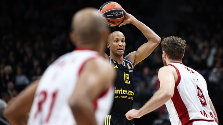 Armani u odgođenom dvoboju traži pobjedu pod svaku cijenu protiv Maccabija