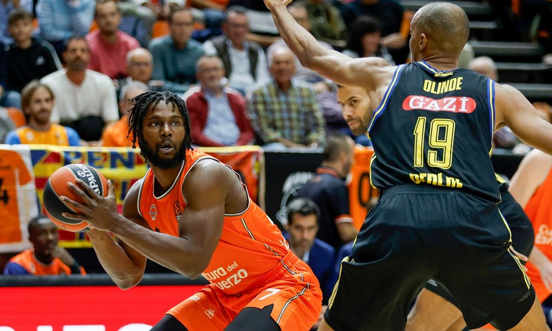 Valencia nastavlja s pobjedama, Hrvati bez učinka u Euroligi