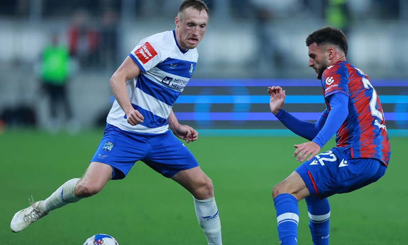 [VIDEO] Jugovićev pokušaj završio u rukama Lučića