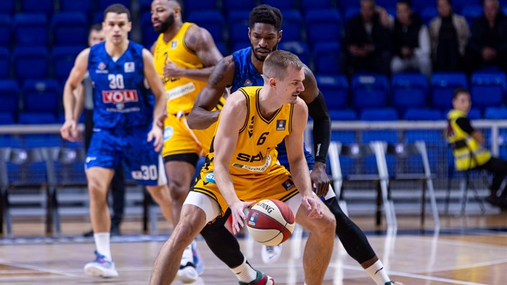 Budućnost ipak prejaka za Split, Žuti upisali novi poraz