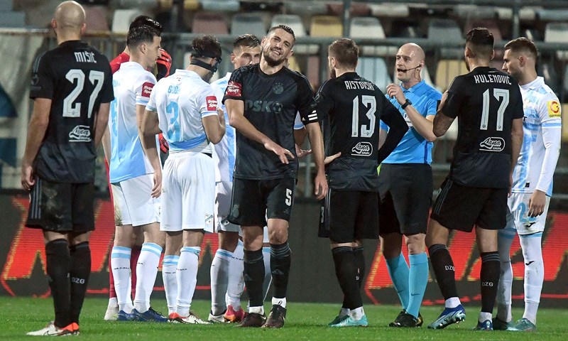 [VIDEO] Nervoza na vrhuncu, Ristovski hvatao za vrat Ivanovića