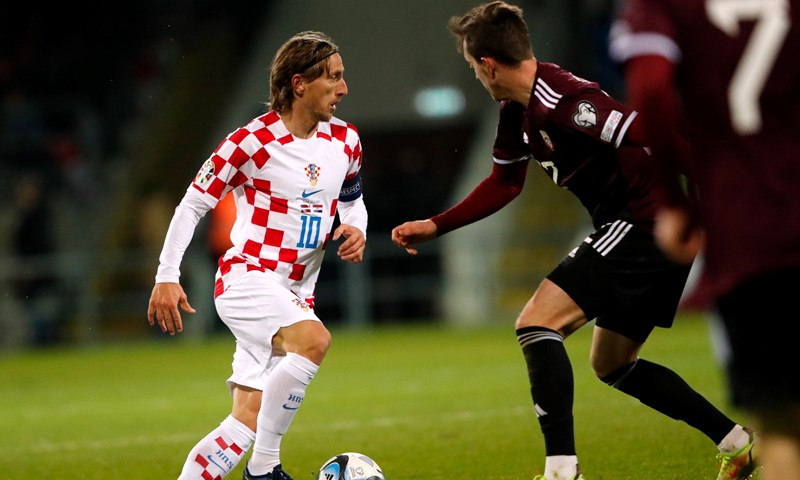 Modrić na skraćenoj listi nominiranih za najboljih 11 na svijetu