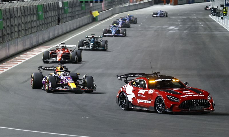 Max Verstappen odnio pobjedu u Las Vegasu, slavio je čak 18. put u sezoni